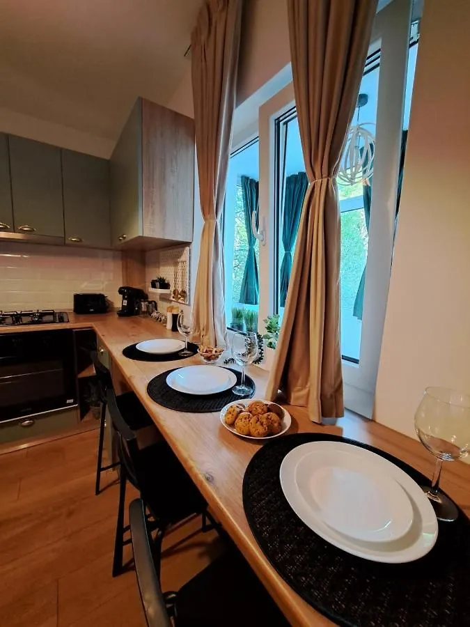 Herastrau Apartament 2 Bucureşti 0*,  România